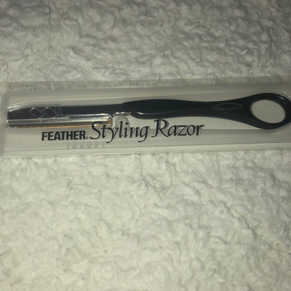 Feather Styling Razor